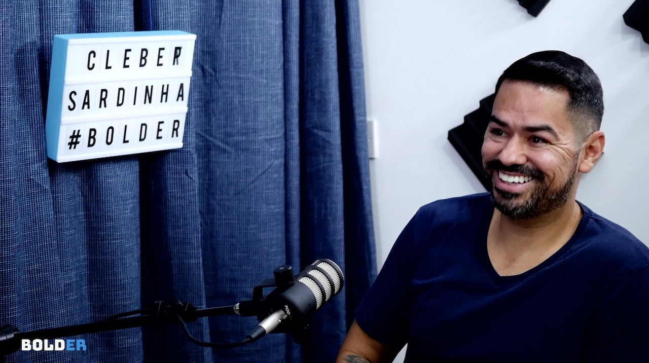 PROFESSOR DE INGLÊS E VIAJANTE – Cleber Sardinha | Bolder Podcast 21