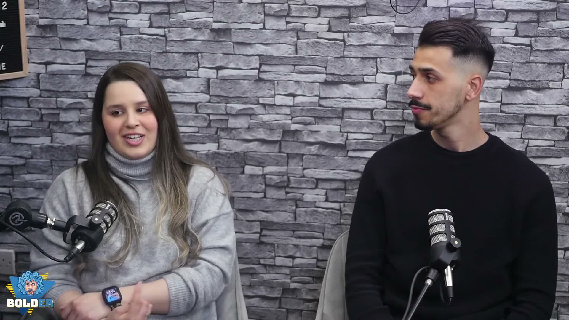 Carol e Fábio do Tenho Que Viajar conversam com Bolder