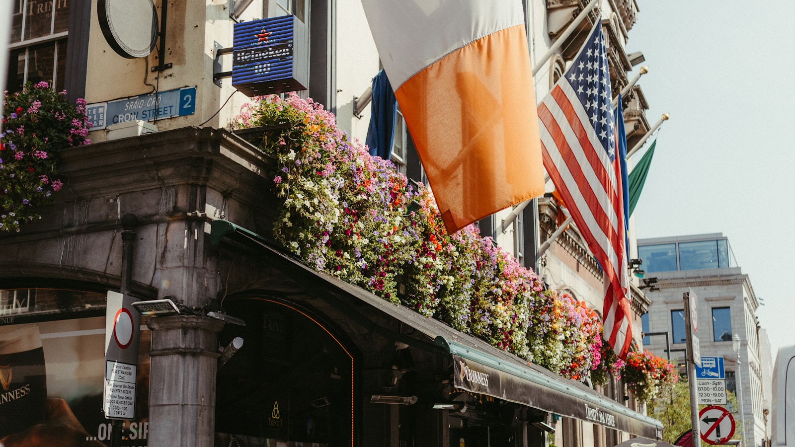 Irlanda avalia elevar para oito anos a espera pela cidadania e exigir teste de inglês