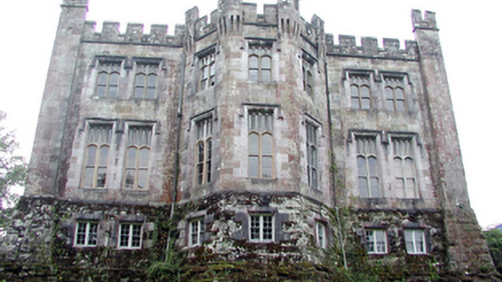 Mark Zuckerberg compra castelo histórico em Waterford para usar em viagens à Irlanda