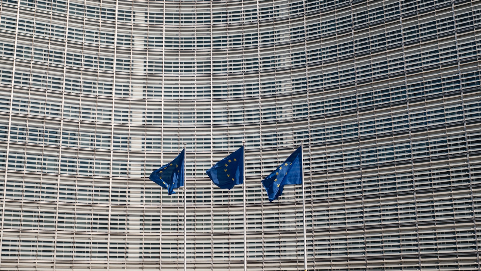 Suécia planeja transferir solicitantes de asilo à Itália; França e Espanha adotam outra posição