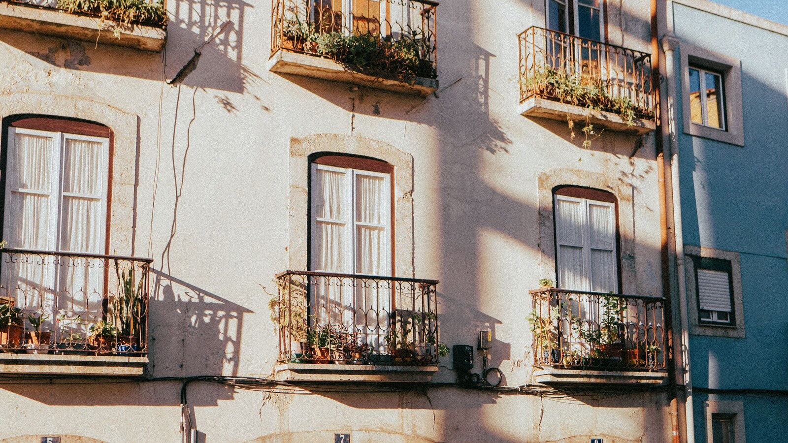 Fachada residencial em Lisboa, Portugal
