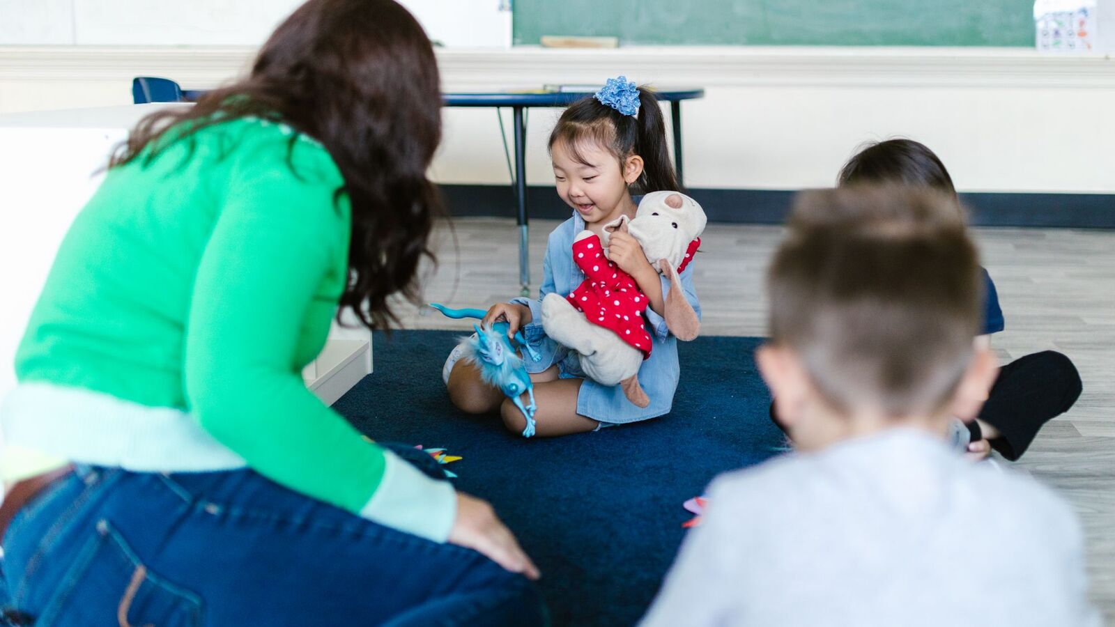 Novas regras ampliam subsídio de creche para milhares de famílias na Irlanda