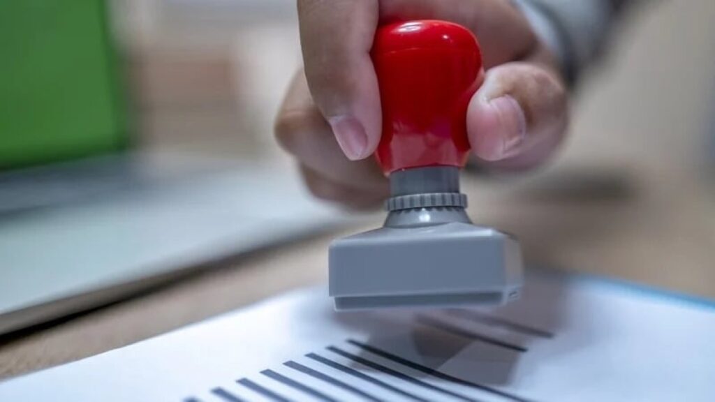 Suspeita de vazamento de dados tira sistema de permissões de trabalho do ar na Irlanda; portal deve voltar em 3 de novembro